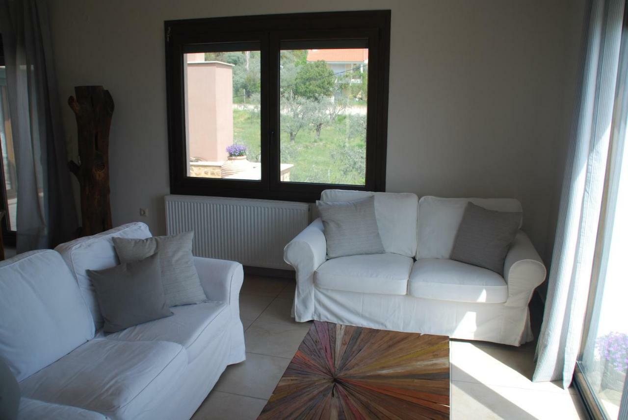 Olive Tree Cottage Néa Péramos Extérieur photo