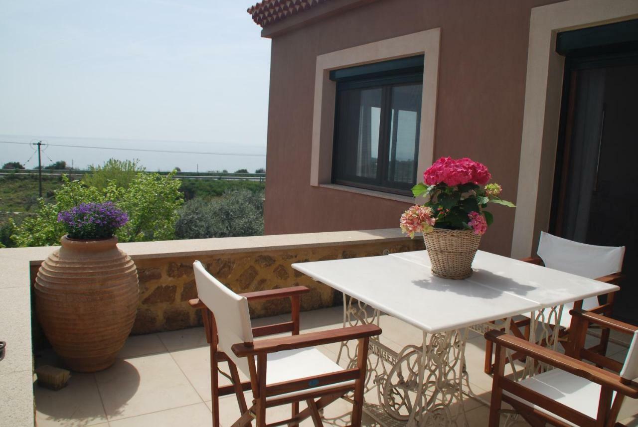 Olive Tree Cottage Néa Péramos Extérieur photo
